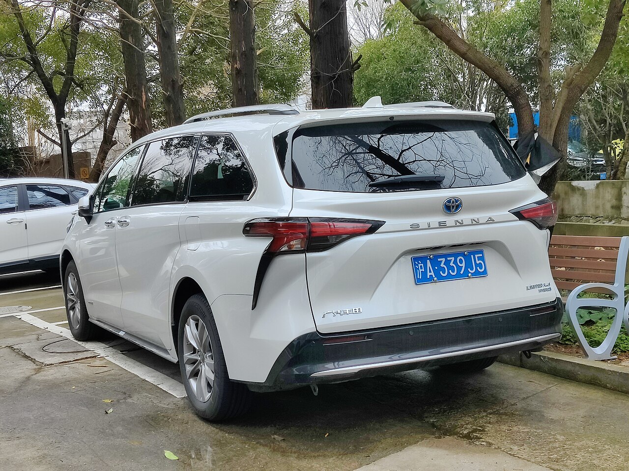 Toyota Sienna LE 2.7 ảnh 2