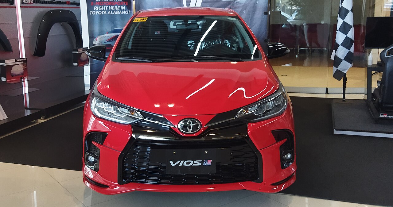 Sedan hạng B giữ vai trò xe gia đình thực dụng