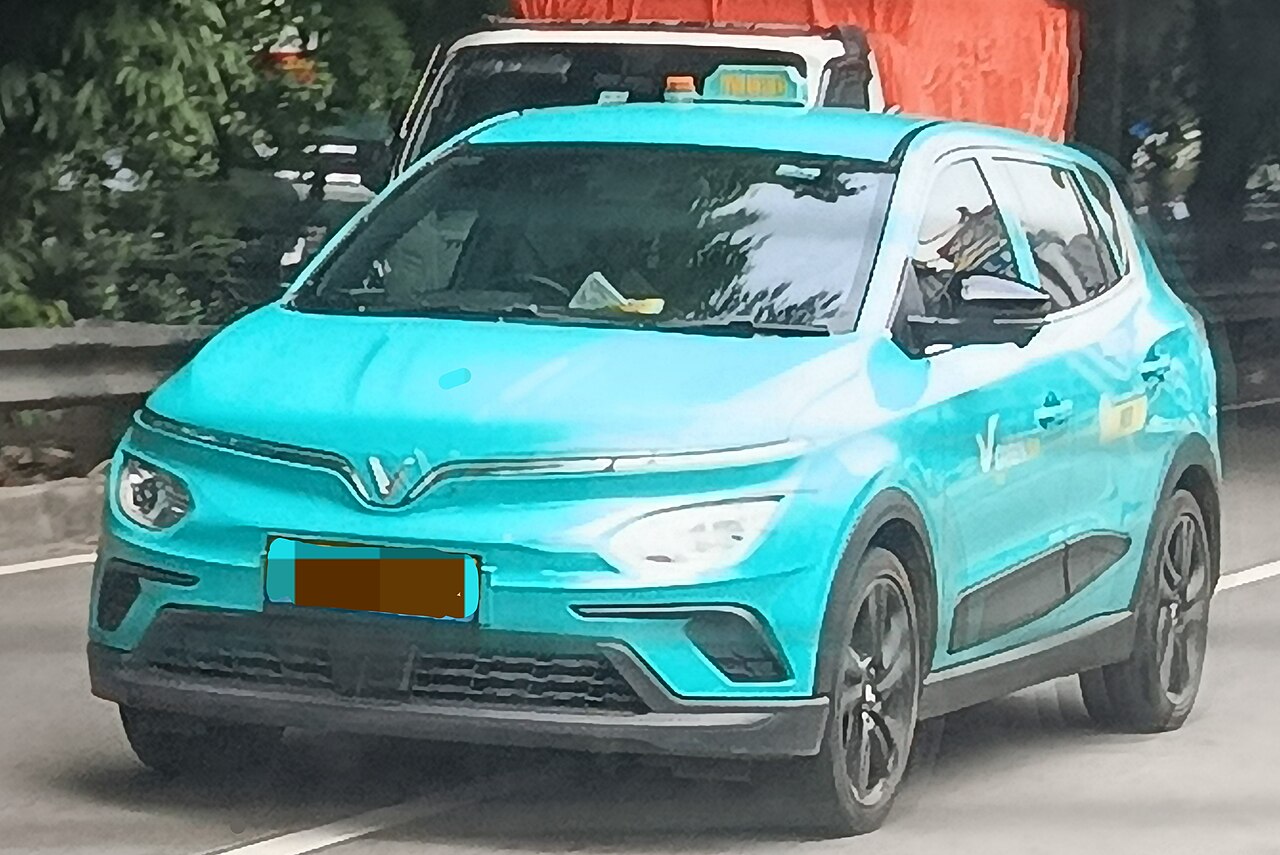 VinFast VF e34 AT ảnh 3