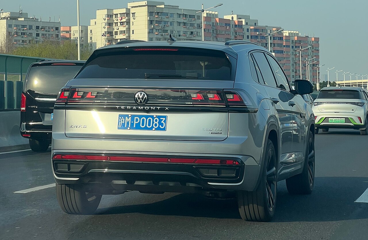 Volkswagen Teramont X Luxury 2.0 AT ảnh 2