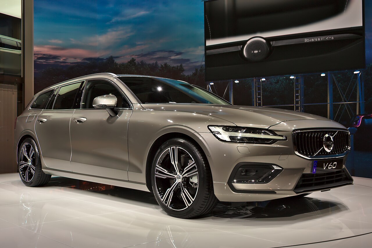 Volvo V60 Cross Country B5 AWD ảnh 2