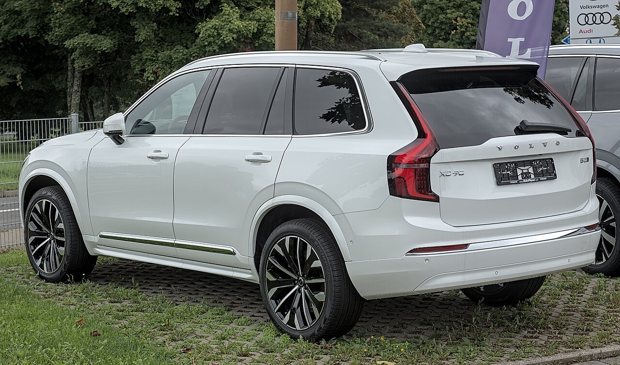 Volvo XC90 Ultimate B6 AWD ảnh 3